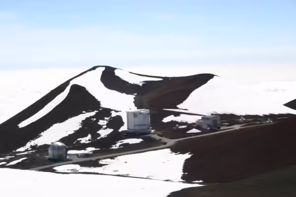Snowy Mauna Kea cinder cones. Photo by Blaine Fergerstrom